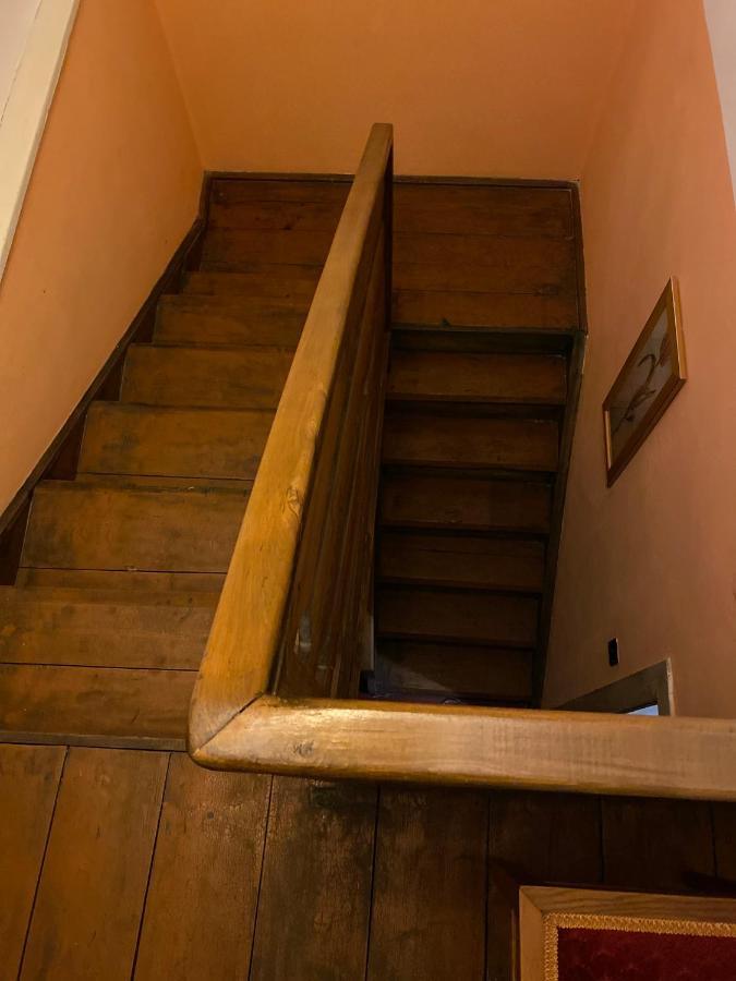 Old Summer House With Renovated Bathroom Praga Exterior foto